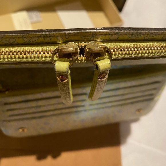 Authentic LV Insolite wallet - Picture 3 of 11